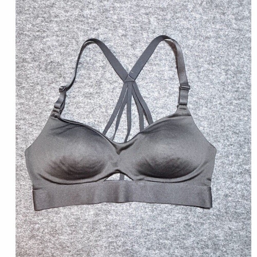 Victoria’s Secret Incredible Lightweight Bralette Black Wireless 34B